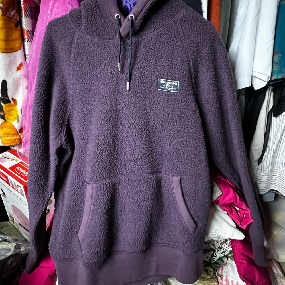 Abercrombie & Fitch Men's Deep Purple Hoodie Sweater
